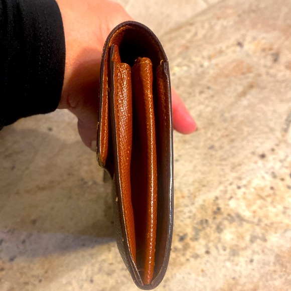 Authentic Vintage LV Sarah Monogram Long Wallet - Picture 8 of 16